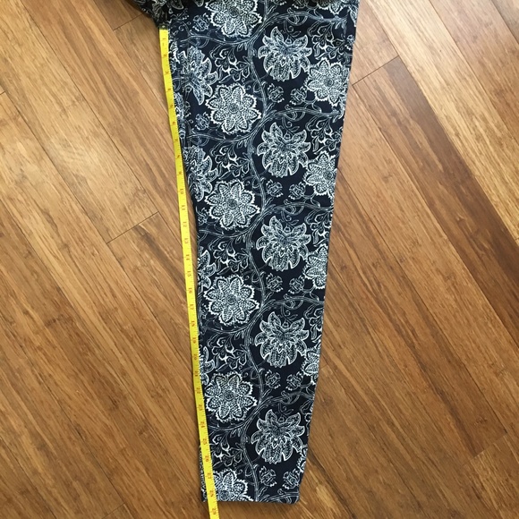 Banana Republic Patterned Ankle Pant - Picture 4 of 5